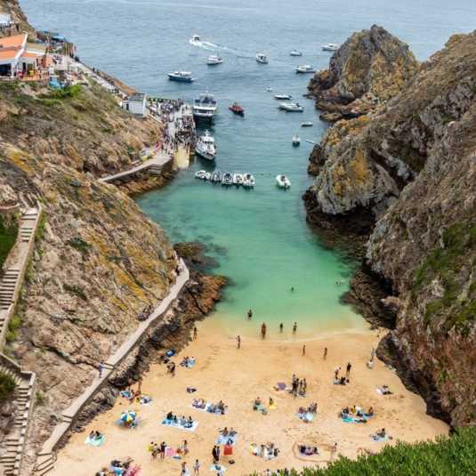 FINDE XEITOSO: AS ILLAS BERLENGAS, CON ÓBIDOS E NAZARÉ