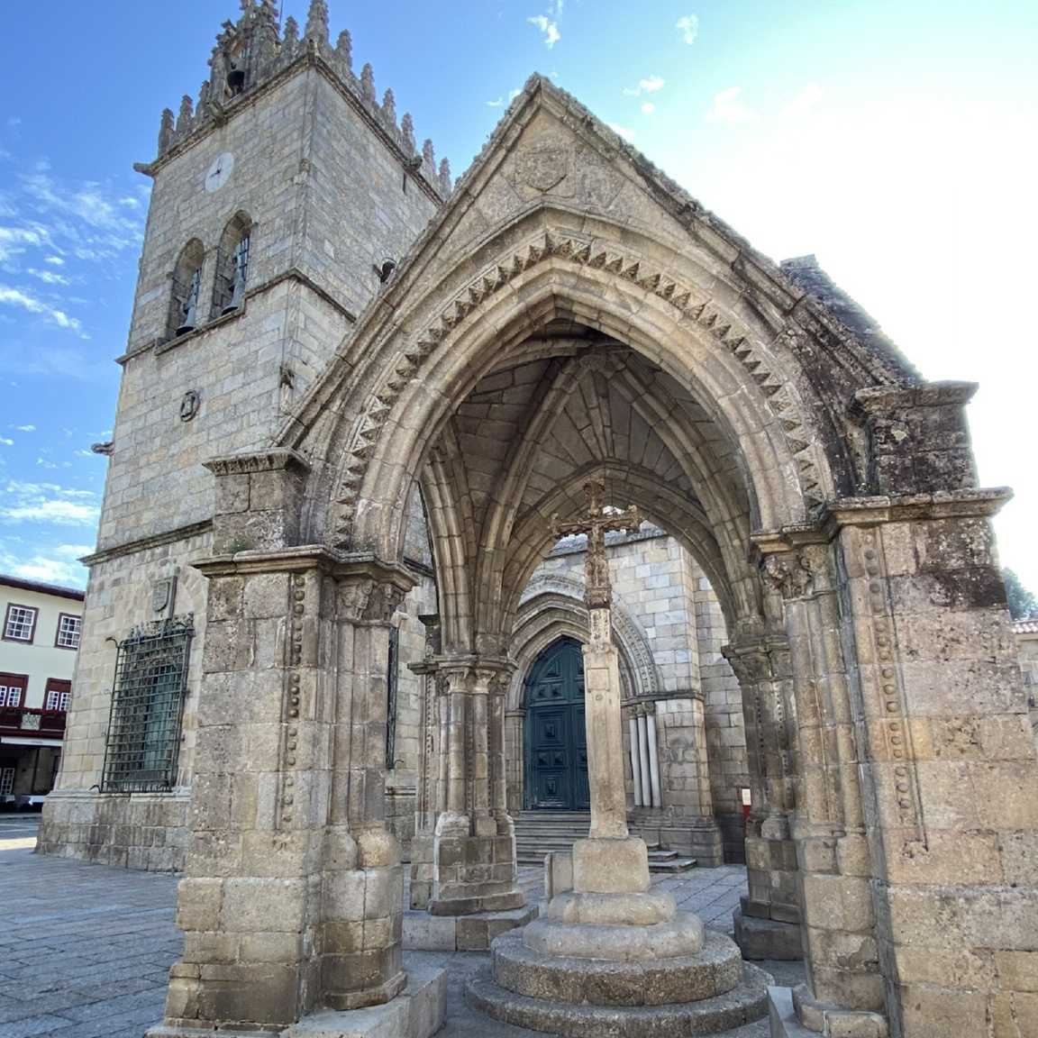 SÁBADOS EXTRALARGOS: GUIMARAES E VIANA DO CASTELO